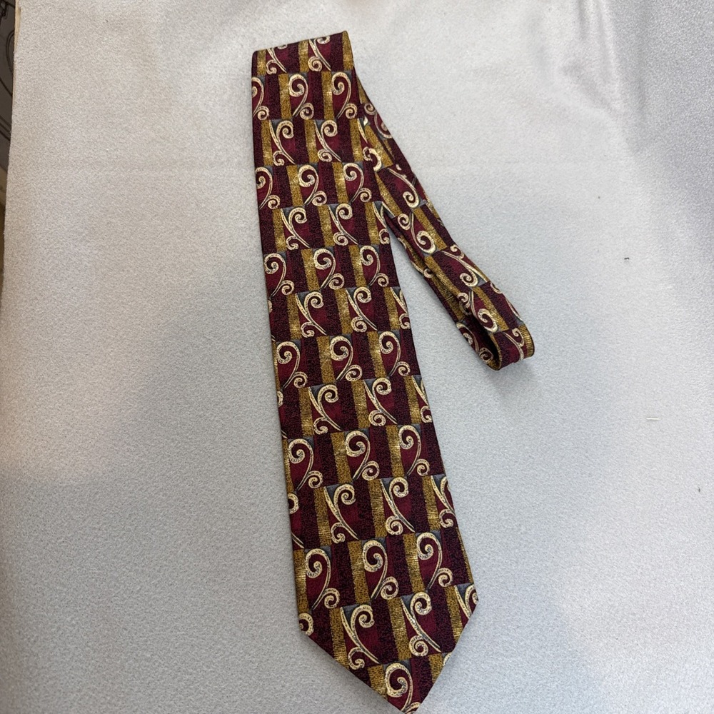 Pavia Necktie, 100% Silk, Made in Italy, Vintage, Classic Tie, Pattern